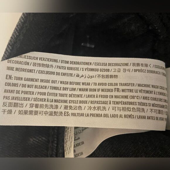 Abercrombie & Fitch - Athletic Slim Jeans - Men's size 30 x 32 Black Wash - Picture 6 of 10